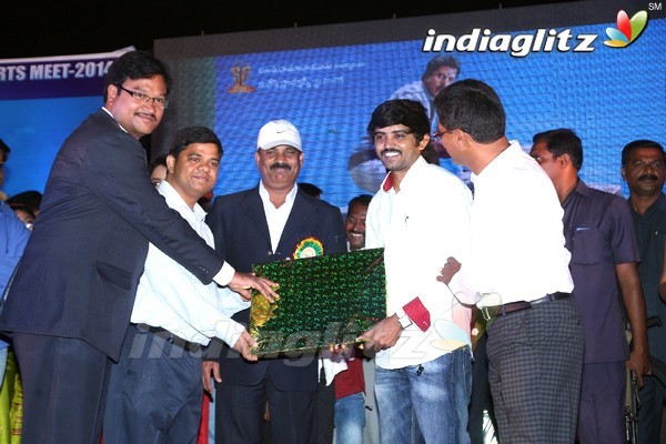 'Bheemavaram Bullodu' Platinum Disc