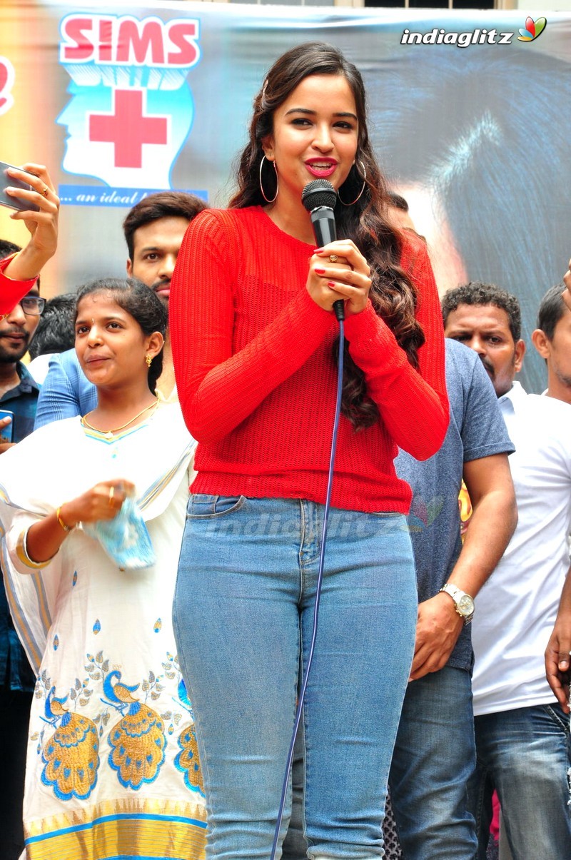 'Brand Babu' Promotions At SIMS College Of Nursing Guntur