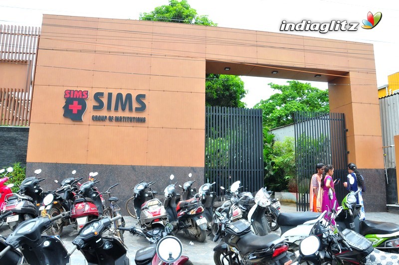 'Brand Babu' Promotions At SIMS College Of Nursing Guntur