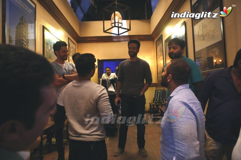 Allu Arjun with Golmaal 4 Team in Mumbai