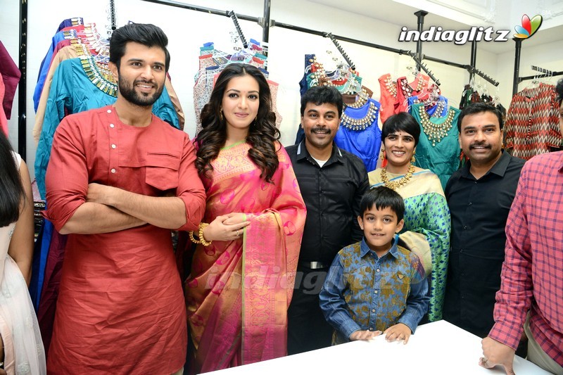 Catherine , Vijay Devarakonda Launches KLM Fashion Mall