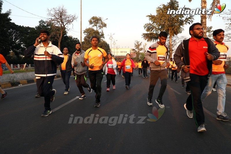 Celebs @ 10k Run