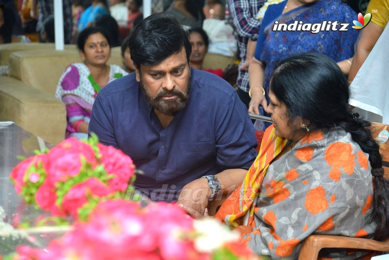 Celebs Pay Last Respect To Kodi Ramakrishna