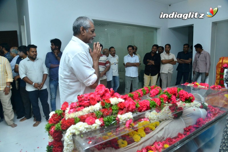 Celebs Pay Last Respect To Kodi Ramakrishna