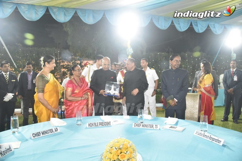 Chiranjeevi, Pawan Kalyan, Rana & Celebs Meet President