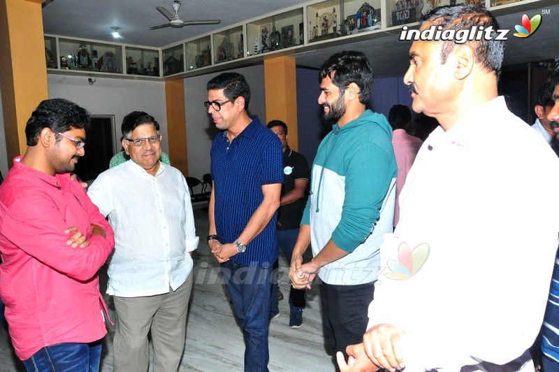 Chiranjeevi Watches Vijetha Special Show