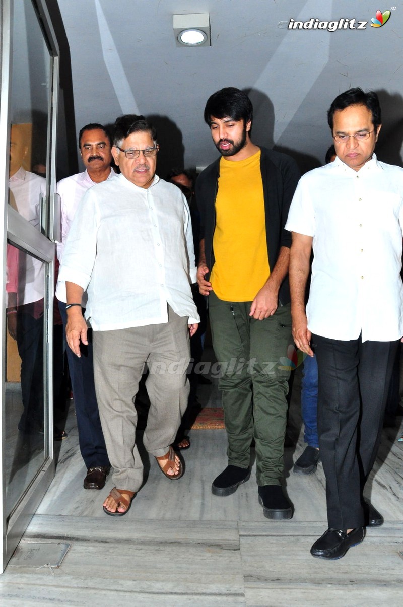 Chiranjeevi Watches Vijetha Special Show