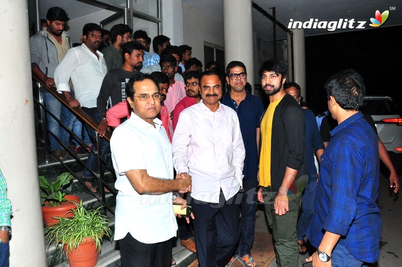 Chiranjeevi Watches Vijetha Special Show