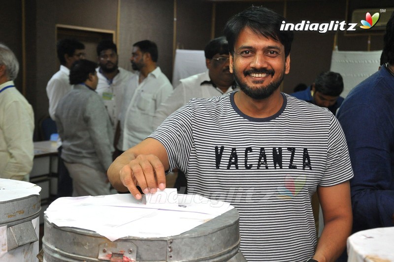 Celebs Cast Their Votes @ MAA Elections 2019 (Set-02)