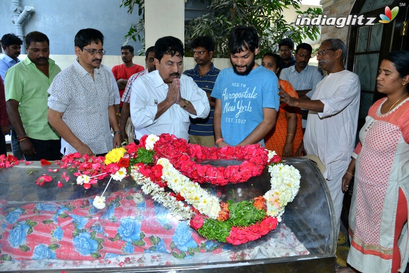 Celebs Pay Last Respects To Gundu Hanumantha Rao