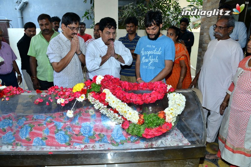 Celebs Pay Last Respects To Gundu Hanumantha Rao