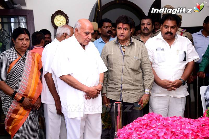 Celebs Pay Last Respects To Nandamuri Harikrishna