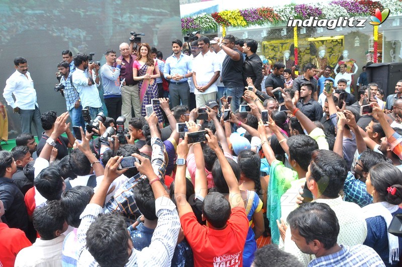 Naga Chaitanya & Kajal Inaugurate Chennai Shopping Mall