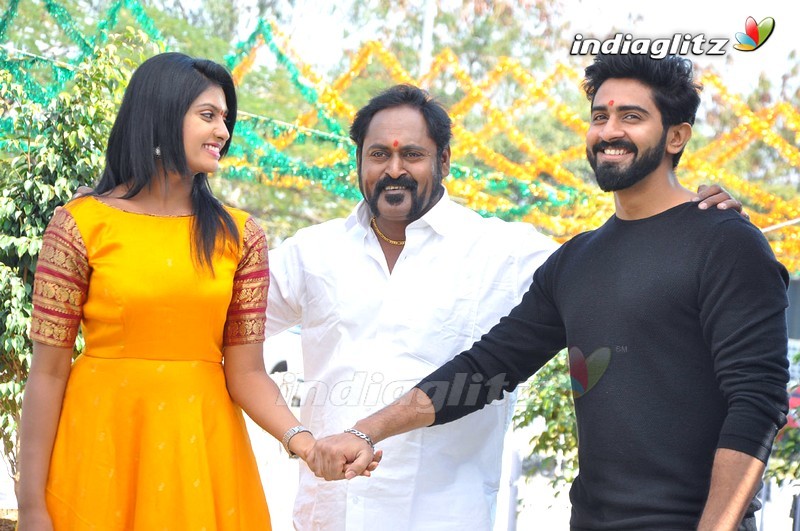 'Chethilo Cheyyesi Cheppu Bava' Movie Launch