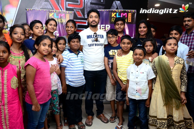 'Naa Peru Surya' Special Show For Children