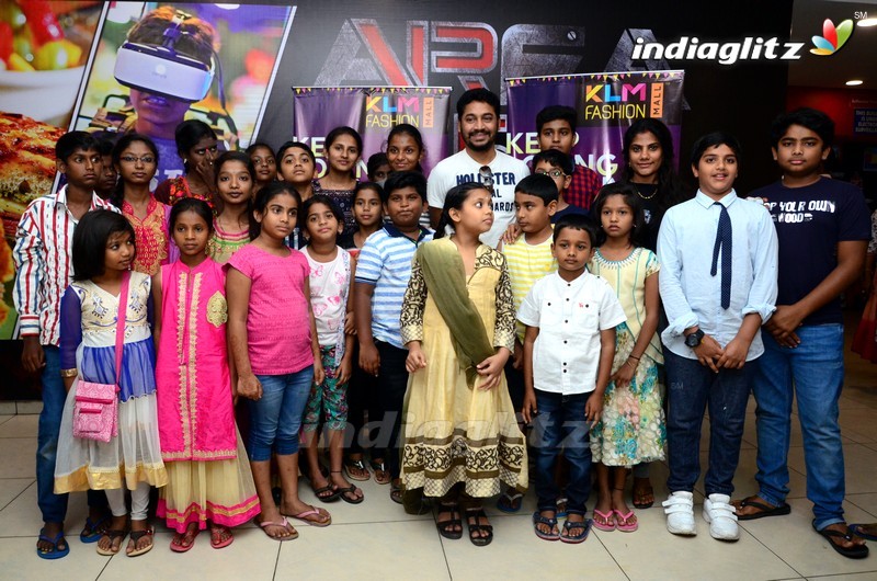 'Naa Peru Surya' Special Show For Children