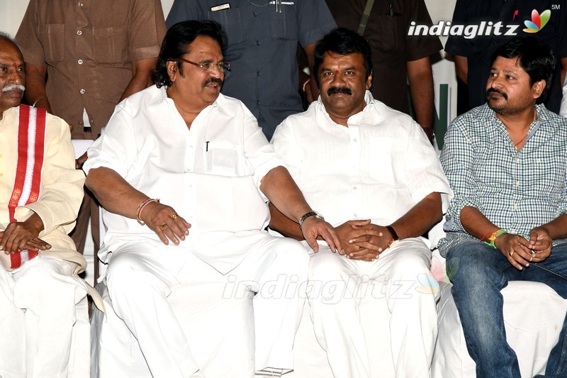 Chiru, Dasari Grace All India Film Employees' Fed Event