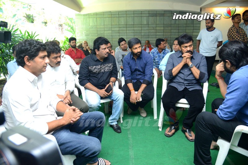 Celebs Pay Homage To Srikanth Father