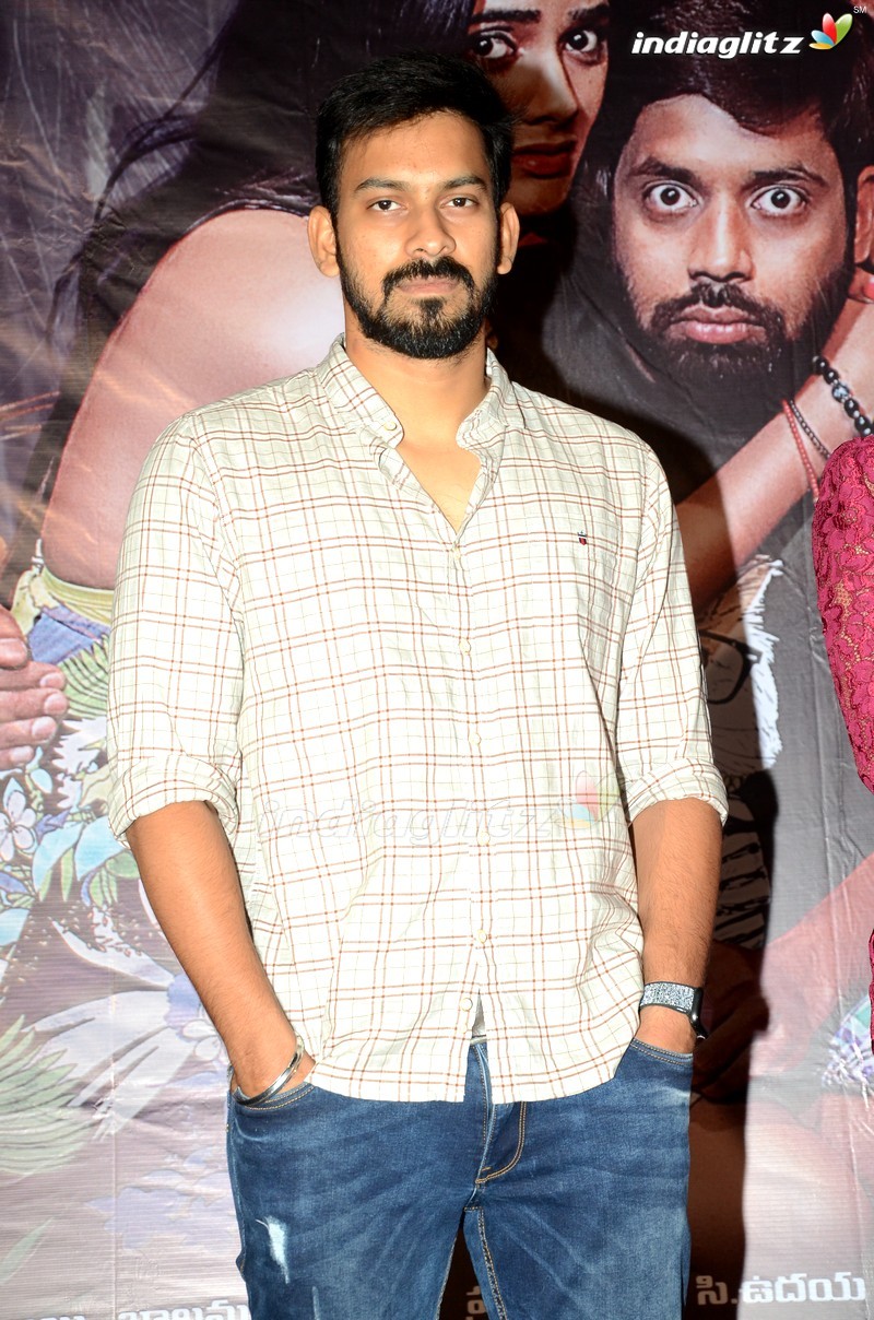 'Chikati Gadilo Chitha Kotudu' Success Meet