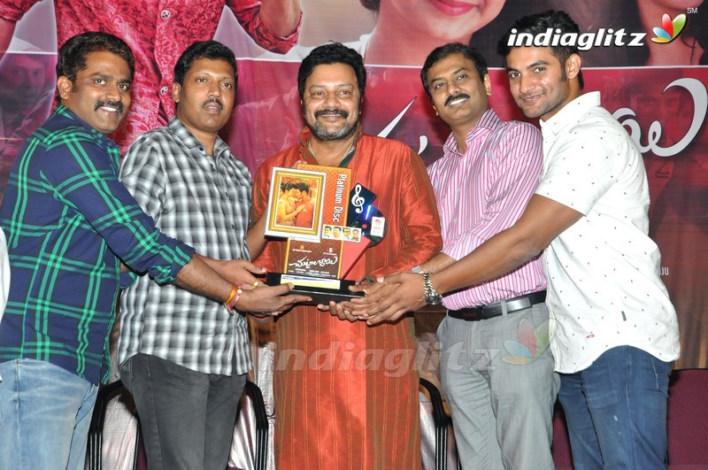 'Chuttalabbai' Platinum Disc