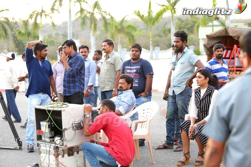 'Darshakudu' On Location