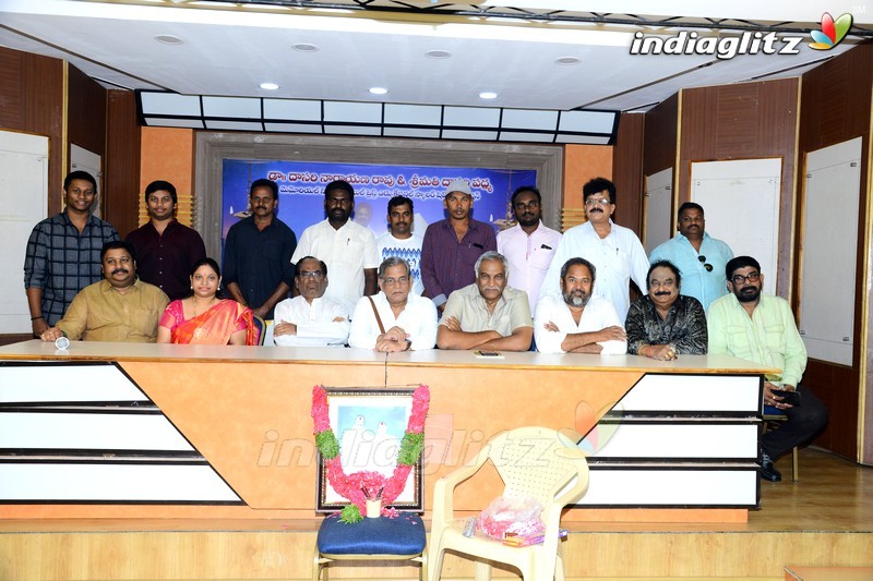 Dasari Memorial Educational Scholorships Presentation