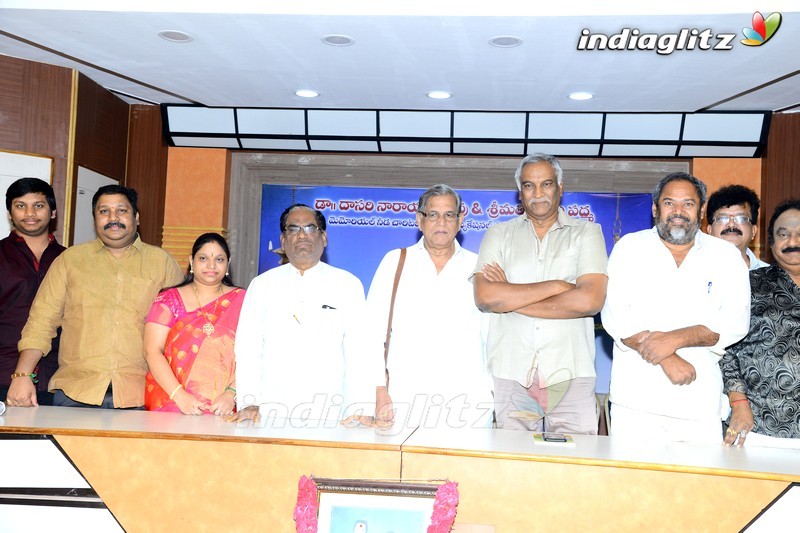 Dasari Memorial Educational Scholorships Presentation