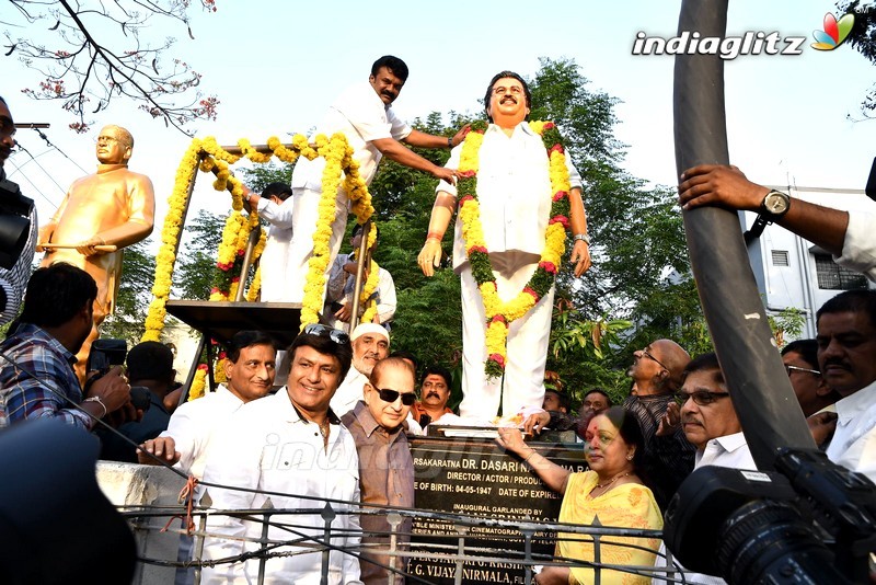 Dasari Narayana Rao's Statue Unveiled