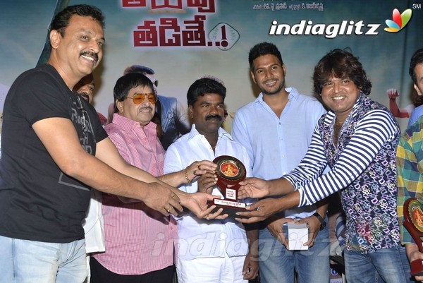 'Dhanalakshmi Thalupu Thadithe' Platinum Disc