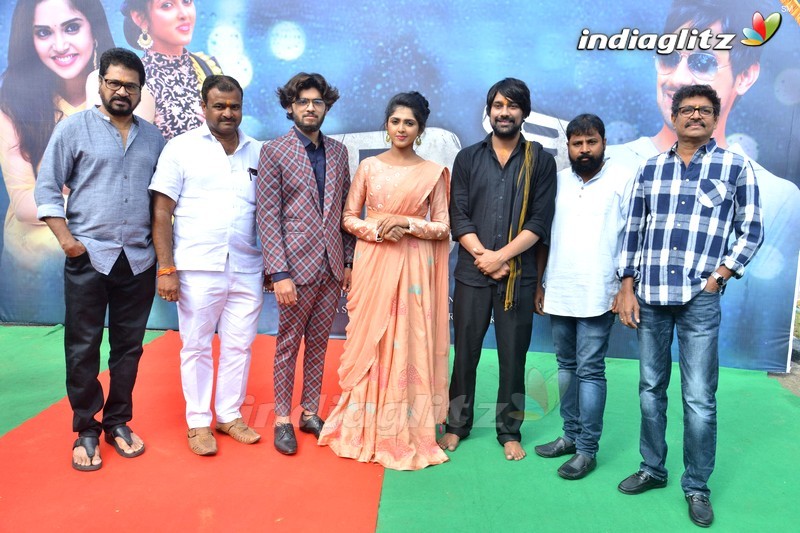 'Dhadi' Movie Opening