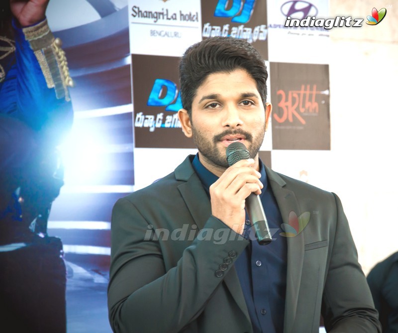 Allu Arjun And Pooja Hegde DJ Press Meet In Bengaluru