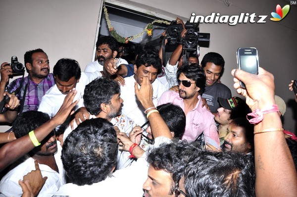 'Eega' Theatre Coverage