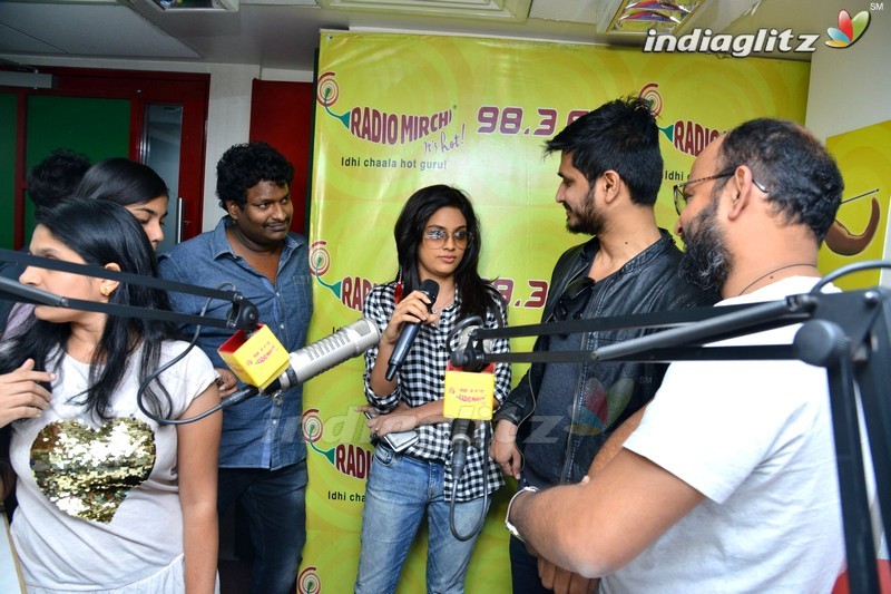 'Ekkadiki Pothavu Chinnavada' Team @ Radio Mirchi