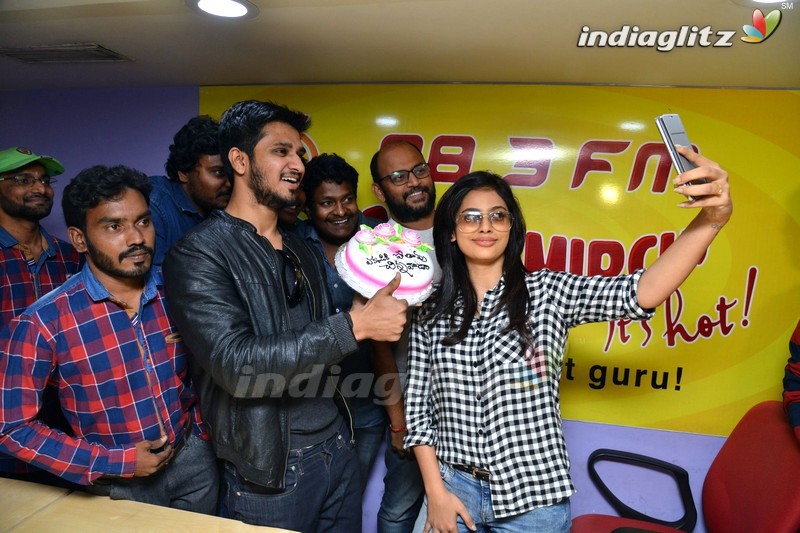 'Ekkadiki Pothavu Chinnavada' Team @ Radio Mirchi