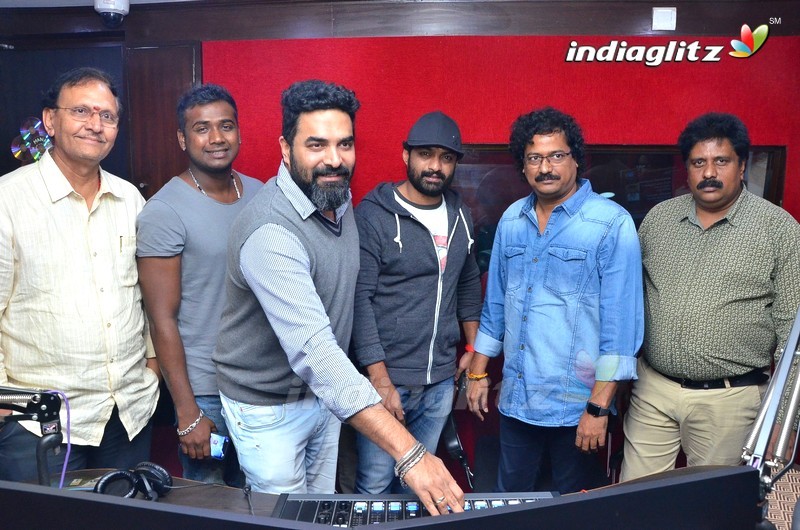 'Entha Manchivaadavuraa' 'Jaataro Jaatara' Song Launch at RED FM