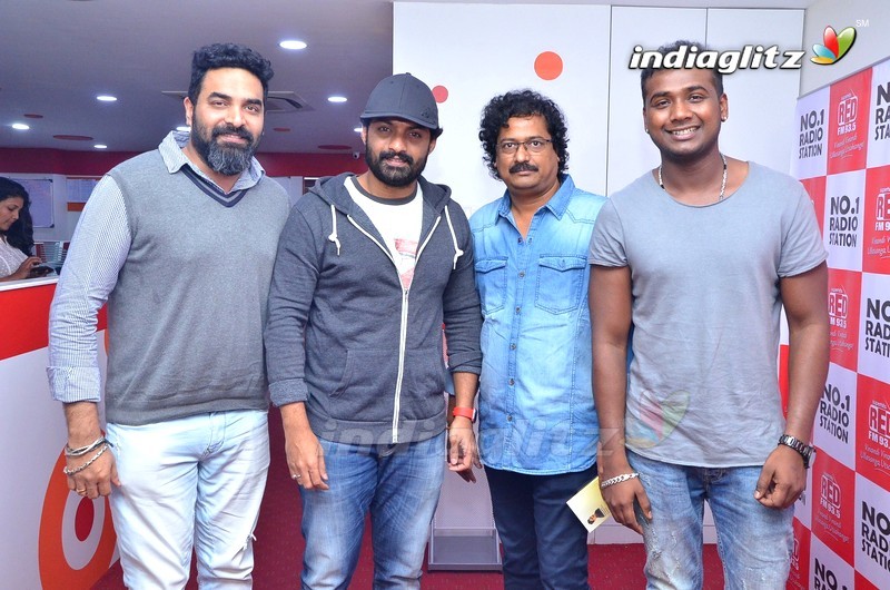 'Entha Manchivaadavuraa' 'Jaataro Jaatara' Song Launch at RED FM