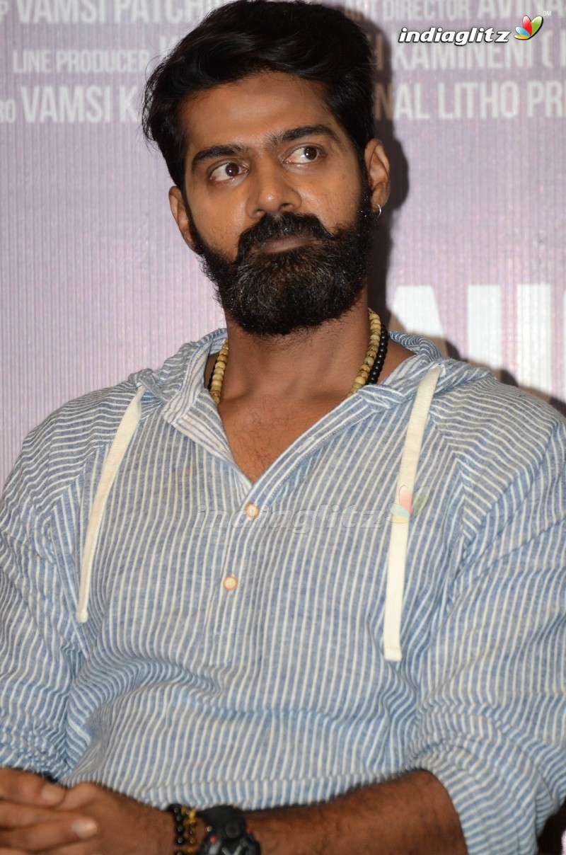 'Evaru' Press Meet