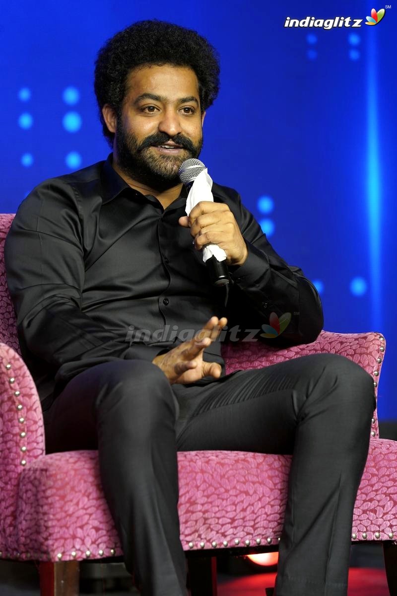 NTR @ Evaru Meelo Koteeswarulu Show Press Meet