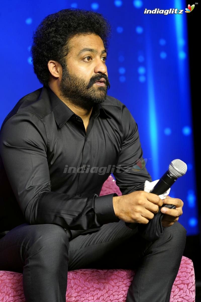 NTR @ Evaru Meelo Koteeswarulu Show Press Meet