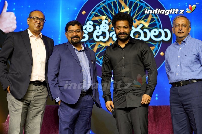 NTR @ Evaru Meelo Koteeswarulu Show Press Meet