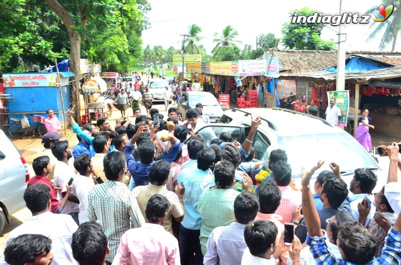 'Fidaa' Team At Sri Maddi Anjaneya Swamy Temple