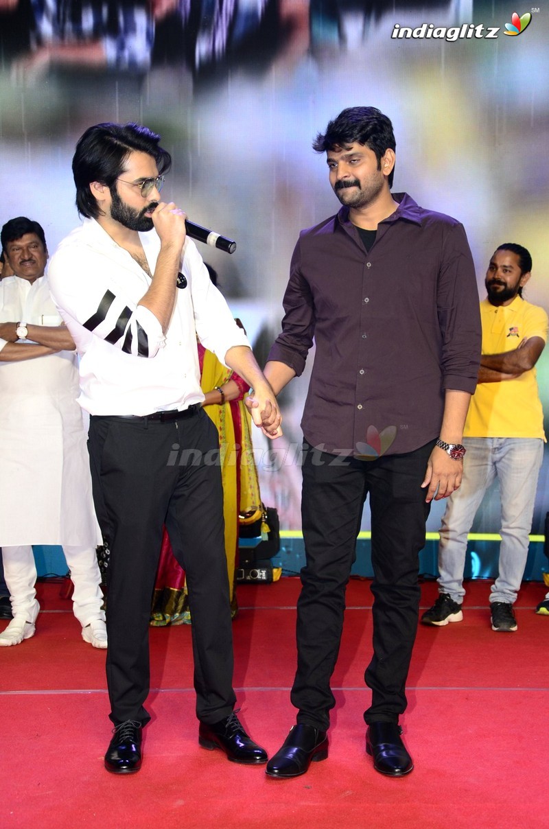 'Gaali Sampath' Pre Release Event