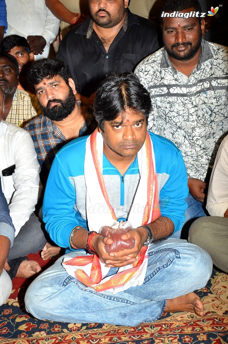 'Gaddalakonda Ganesh' Team @ Durga Temple, Vijayawada