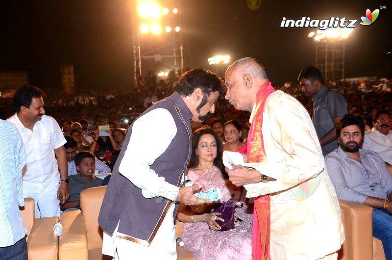 'Gauthamiputra Satakarni' Audio Launch (Set 1)