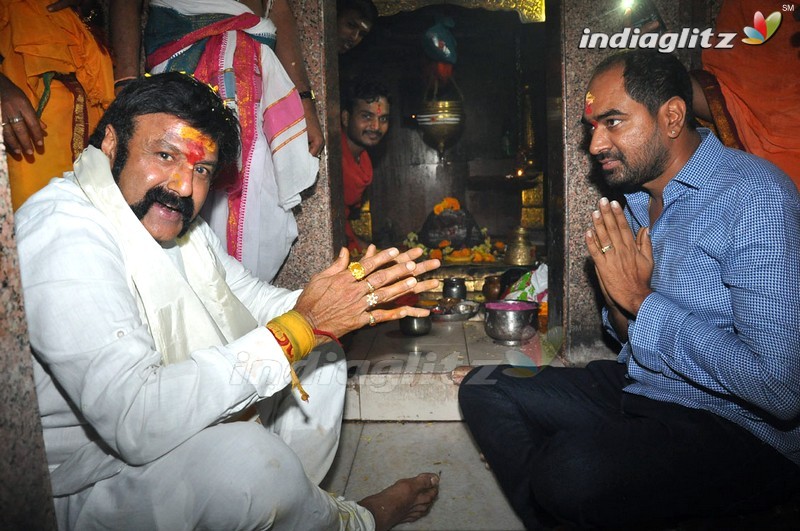 'Gautamiputra Satakarni' Team At Koti Lingala Temple, Karimnagar