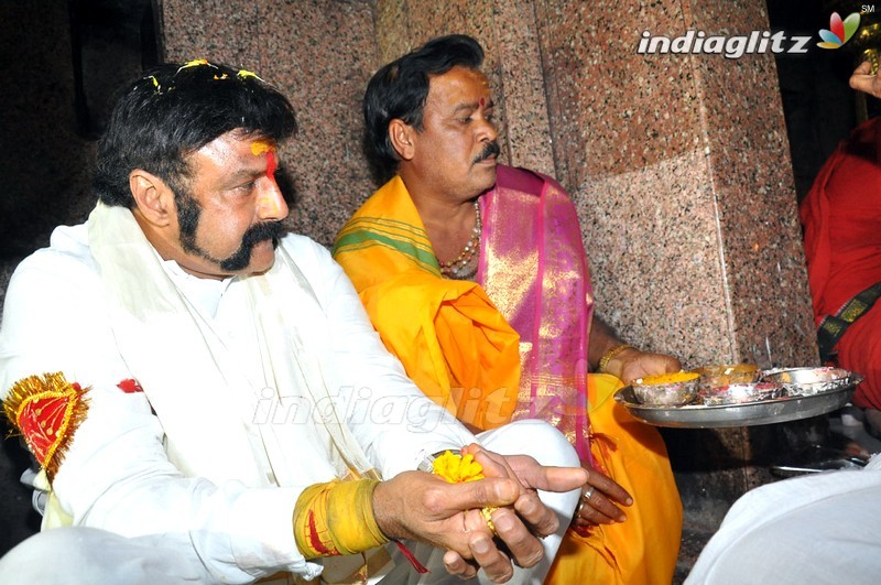 'Gautamiputra Satakarni' Team At Koti Lingala Temple, Karimnagar