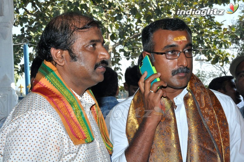 'Gautamiputra Satakarni' Team At Koti Lingala Temple, Karimnagar