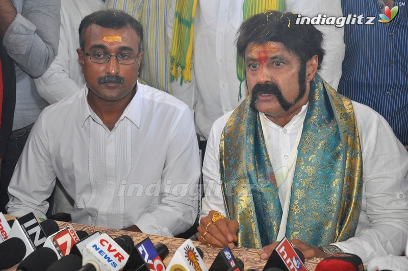 'Gautamiputra Satakarni' Team At Koti Lingala Temple, Karimnagar