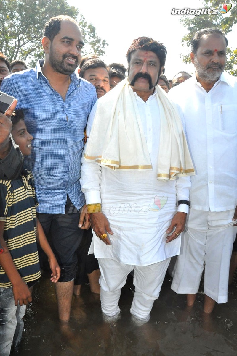 'Gautamiputra Satakarni' Team At Koti Lingala Temple, Karimnagar