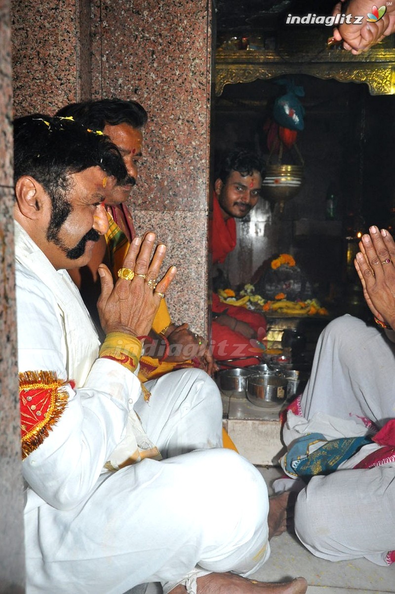 'Gautamiputra Satakarni' Team At Koti Lingala Temple, Karimnagar